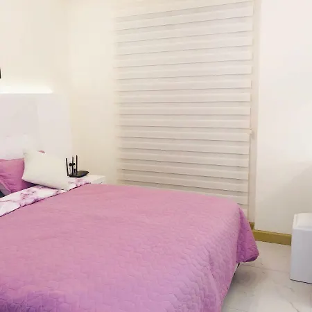 Granada City Apartment *